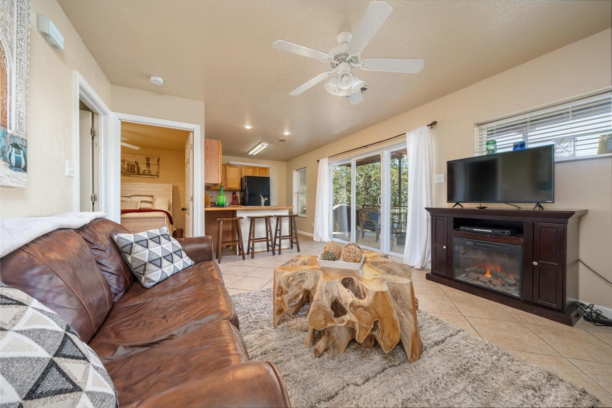 Ember'S View, Spa City Jewel- Lovely Lake Condo Hot Springs Exterior foto